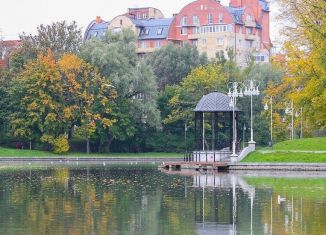 Продается 2-комнатная квартира, 50.5 м2, Калининград, улица Александра Невского, 58