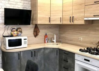 Продам 2-ком. квартиру, 45.7 м2, Чапаевск, Пролетарская улица, 3