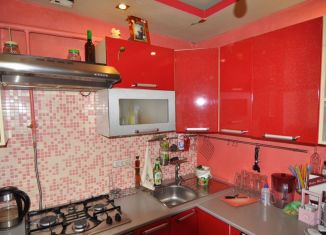 Продажа 2-комнатной квартиры, 42 м2, Кимры, улица 60 лет Октября, 12