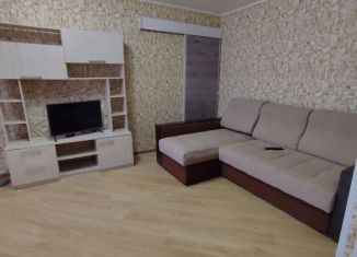 Сдаю в аренду двухкомнатную квартиру, 42 м2, Волхов, улица Калинина, 17