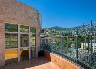 Продаю 3-комнатную квартиру, 250 м2, Ялта, Таврическая улица, 2