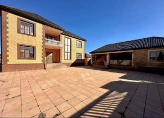 Продажа дома, 314 м2, село Новолакское, 9-я Линия улица, 8