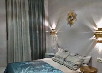 Продам 2-ком. квартиру, 51.8 м2, посёлок городского типа Гурзуф, набережная Пушкина, 17