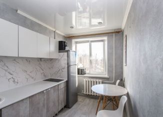 2-ком. квартира на продажу, 43.9 м2, Тобольск, 6-й микрорайон, 18