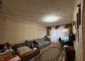 1-ком. квартира на продажу, 28 м2, поселок городского типа Новосемейкино, Ново-Садовая улица, 14