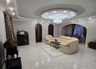 Сдается дом, 250 м2, Пятигорск, площадь Ленина