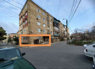 Продам 2-комнатную квартиру, 40 м2, Дербент, проспект Агасиева, 17