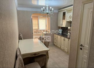 Продается трехкомнатная квартира, 83 м2, Грозный, улица А.А. Айдамирова, 141к6, микрорайон Ипподромный