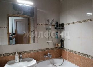 Продаю двухкомнатную квартиру, 43.5 м2, Новосибирск, улица Тургенева, 225, метро Речной вокзал