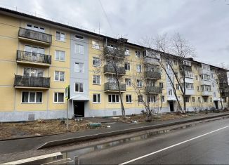 Продам 2-ком. квартиру, 44 м2, Шелехов, 18-й квартал, 33