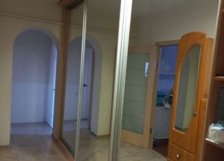 Продаю 2-ком. квартиру, 56 м2, Сергиев Посад, проспект Красной Армии, 48А