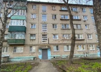 Продажа 5-ком. квартиры, 33 м2, Ульяновская область, улица Рябикова, 5