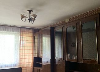 Продам четырехкомнатную квартиру, 76 м2, рабочий посёлок Комсомольский, 1-й микрорайон, 40