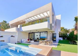 Продам дом, 298 м2, посёлок городского типа Сириус, улица Крамского, 13