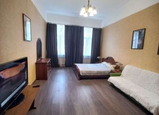 Сдам в аренду 1-комнатную квартиру, 53 м2, Санкт-Петербург, набережная канала Грибоедова, 142Б