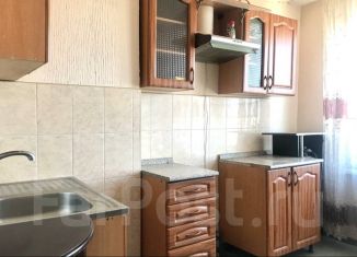 Продам 2-ком. квартиру, 46.5 м2, село Гаровка-1, Центральная улица, 31