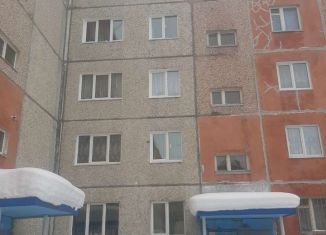 Продажа 3-комнатной квартиры, 63 м2, Апатиты, проспект Сидоренко, 8