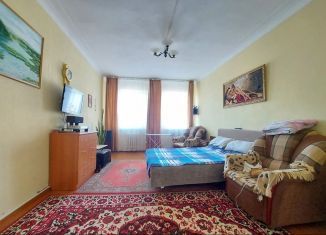 Продается трехкомнатная квартира, 64.6 м2, село Серафимовский, улица Гафури, 10