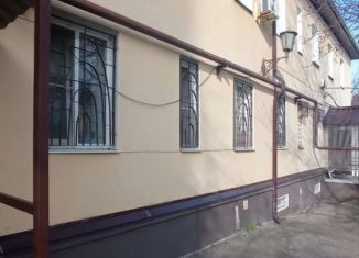 Трехкомнатная квартира на продажу, 68 м2, Ставрополь, проезд Готвальда, 13, микрорайон № 3
