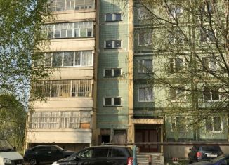 Продажа 2-ком. квартиры, 49 м2, село Хвастовичи, улица Ленина, 60