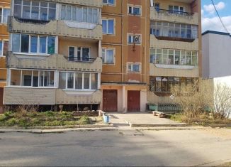 Продается 3-ком. квартира, 65 м2, поселок городского типа Чистые Боры, бульвар Строителей, 12