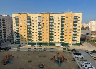 Продажа двухкомнатной квартиры, 72.4 м2, посёлок городского типа Яблоновский, Солнечная улица, 55к23
