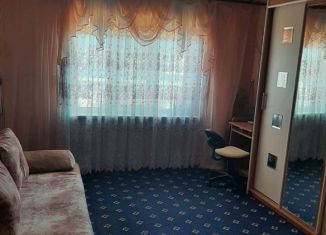 Продается однокомнатная квартира, 32 м2, Мирный, площадь имени Ленина