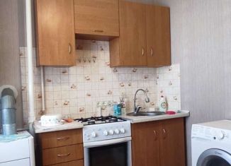 Сдается в аренду 2-ком. квартира, 45 м2, село Уютное, Садовая улица, 43