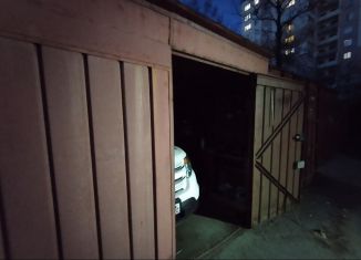 Продам гараж, 19 м2, Владивосток, Ленинский район, Светланская улица, 133