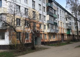 Продам трехкомнатную квартиру, 55 м2, Московская область, Школьная улица, 45