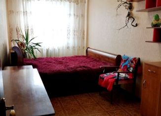 Сдам 3-комнатную квартиру, 59 м2, Крым, улица Маршала Ерёменко, 43