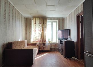 Сдача в аренду трехкомнатной квартиры, 56 м2, Москва, Беловежская улица, 77, ЗАО