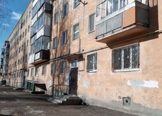 Трехкомнатная квартира на продажу, 47.3 м2, Свердловская область, улица Быкова, 14