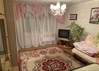 Сдам в аренду 1-комнатную квартиру, 36 м2, Свердловская область, улица Титова, 25А