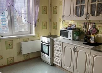 Продается 2-комнатная квартира, 56.6 м2, Челябинская область, улица Зелёный Лог, 30