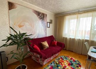 Двухкомнатная квартира на продажу, 43 м2, Ижевск, улица Ворошилова, 15