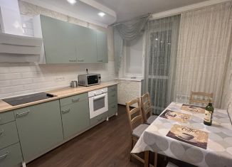 2-комнатная квартира в аренду, 67.8 м2, Одинцово, улица Чистяковой, 65