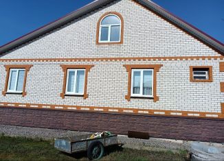 Продам дом, 138 м2, поселок городского типа Анна, Автодромная улица, 1