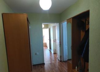 Аренда 2-комнатной квартиры, 60 м2, Крымск, улица Надежды, 7А