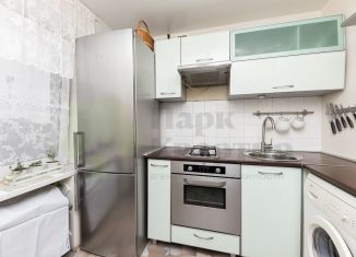 Продажа двухкомнатной квартиры, 47 м2, Челябинск, улица Комаровского, 7