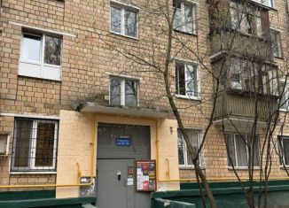 Сдается двухкомнатная квартира, 44 м2, Москва, улица Архитектора Власова, 9к2