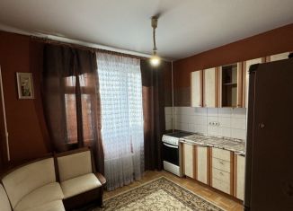 Продажа 2-комнатной квартиры, 56.8 м2, Москва, Беловежская улица, 37, станция Немчиновка