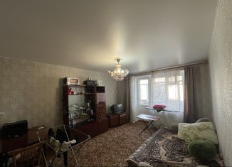 Продается 2-комнатная квартира, 53 м2, Волгоградская область, улица Дымченко, 18