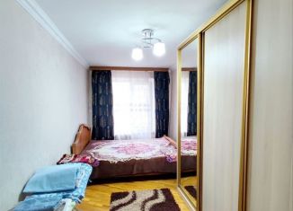 Продам 3-комнатную квартиру, 60 м2, Махачкала, проспект Имама Шамиля, 30А