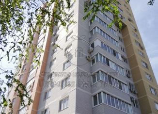 Продаю двухкомнатную квартиру, 68.7 м2, Волгоградская область, Коммунистическая улица, 56