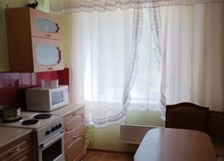 Сдается 1-комнатная квартира, 30 м2, Тольятти, Автозаводский район, улица 70 лет Октября, 45