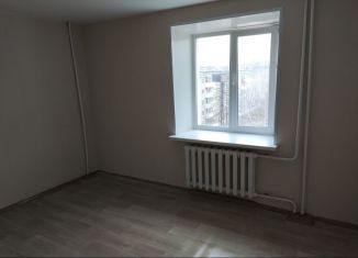 Продается 1-комнатная квартира, 28.7 м2, Пермский край, улица Комарова, 1