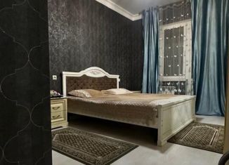 Продается 3-комнатная квартира, 90 м2, Каспийск, Каспийская улица, 8