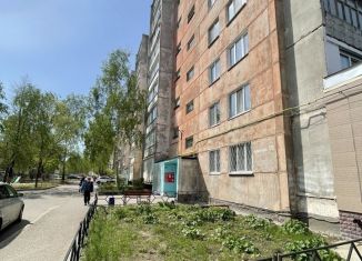 Продается 2-комнатная квартира, 50.1 м2, Татарстан, улица Комарова, 19