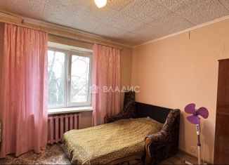 Продаю комнату, 13 м2, Старый Оскол, микрорайон Приборостроитель, 53